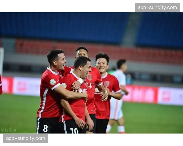 成都蓉城优化攻防体系 保持中场控制力提升终结效率